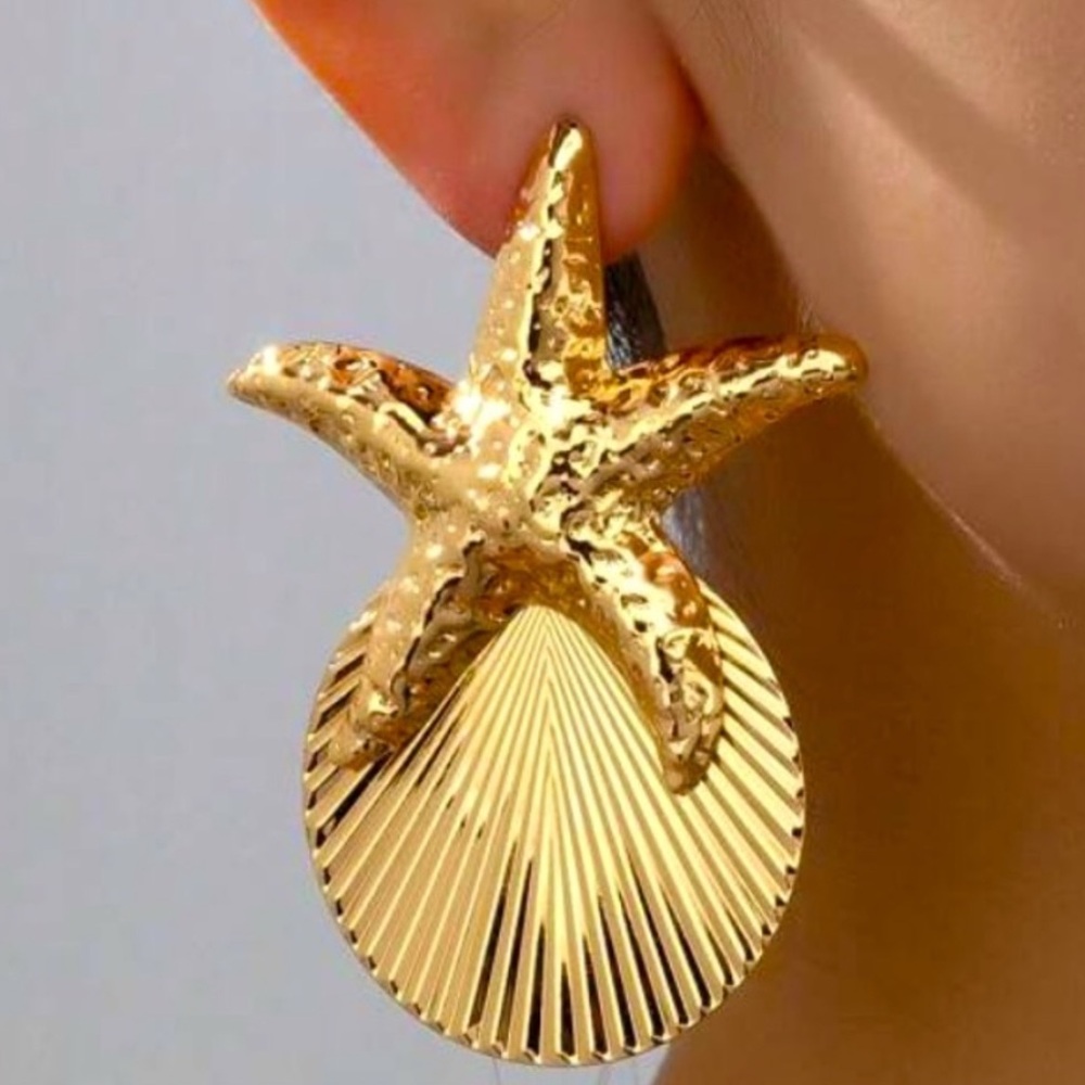 Golden Starfish Shell Earrings